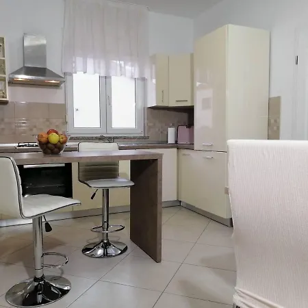 Apartment Jela *