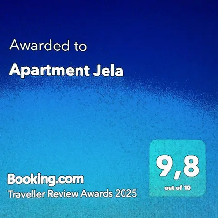Jela Apartment *