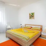 Apartment Jela Fazana
