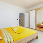 Jela Apartment *