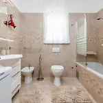 Apartment Jela Fazana